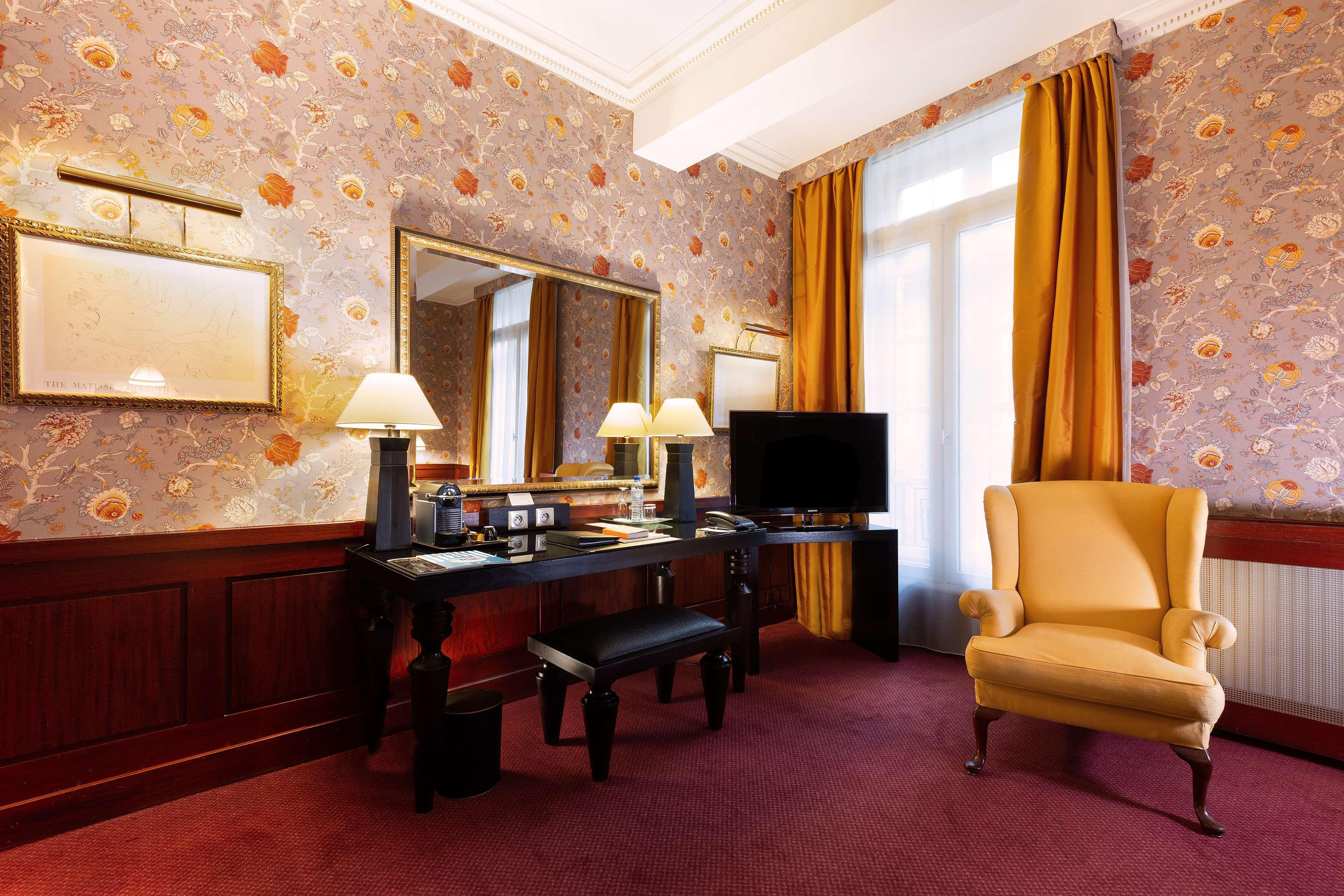 Hotel Grand De L'opera - Bw Premier Collection 4*